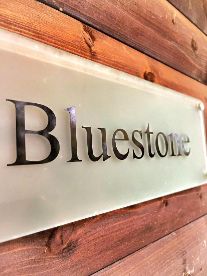 Bluestone-Hot Tub-Woodlandlodges-Pembrokeshire-Tenby 카마던 외부 사진